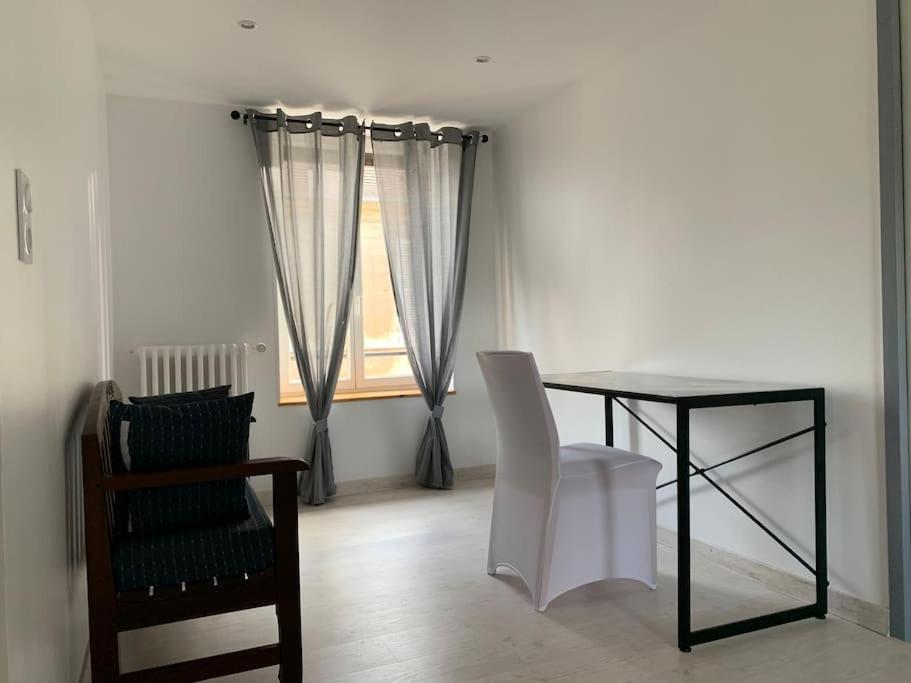 Maison De 1 A 8 Personnes Entierement Renovee Charly-sur-Marne Exteriör bild